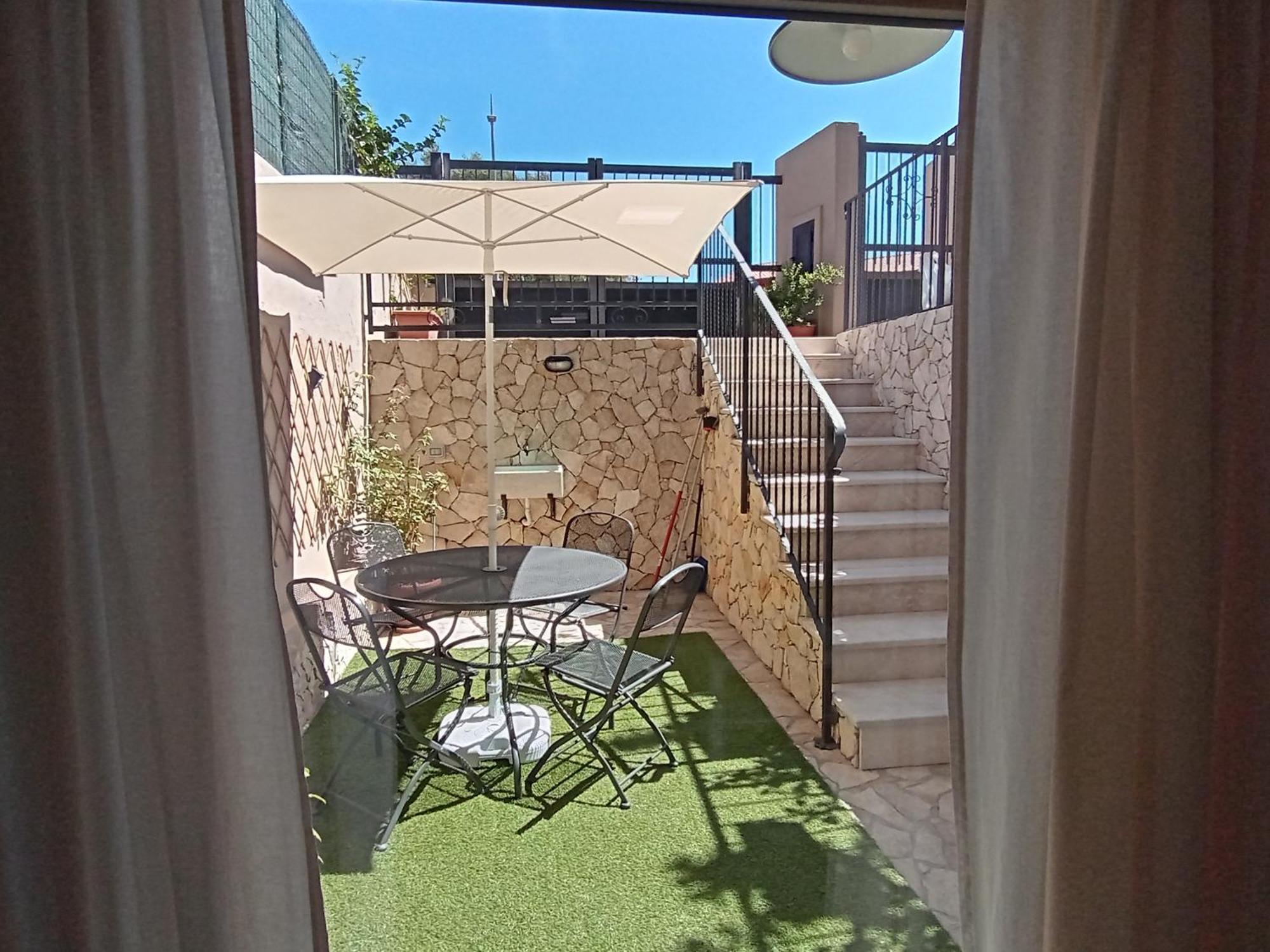 Vacanze Nella Casetta Pula Exterior photo
